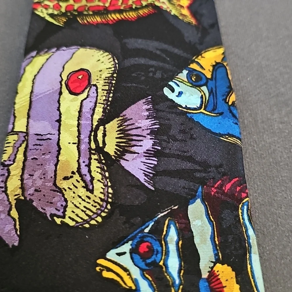 Colorful Fish Pattern Necktie By Surrey. 100% Polyester.‎